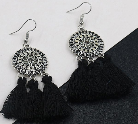 black_metal_earrings